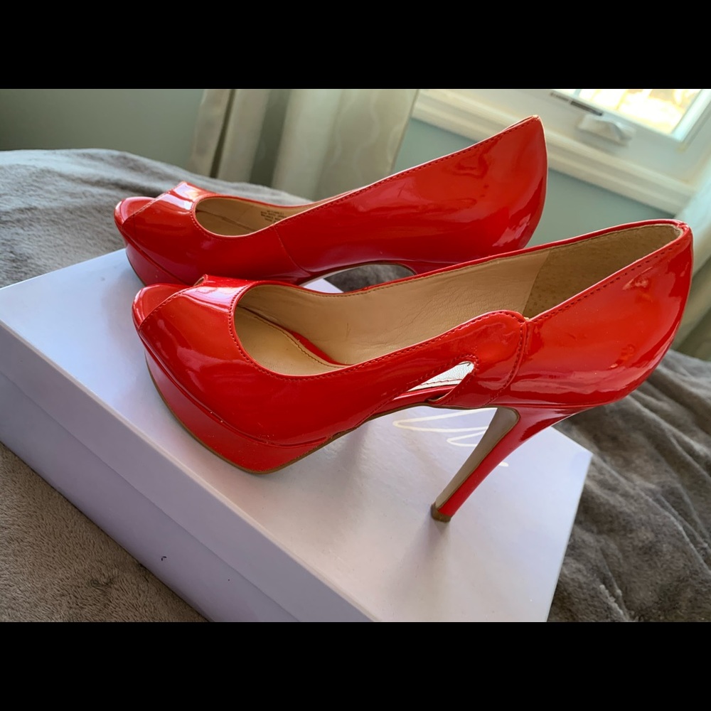 Marc Fisher-  hot Red heels-size 7m